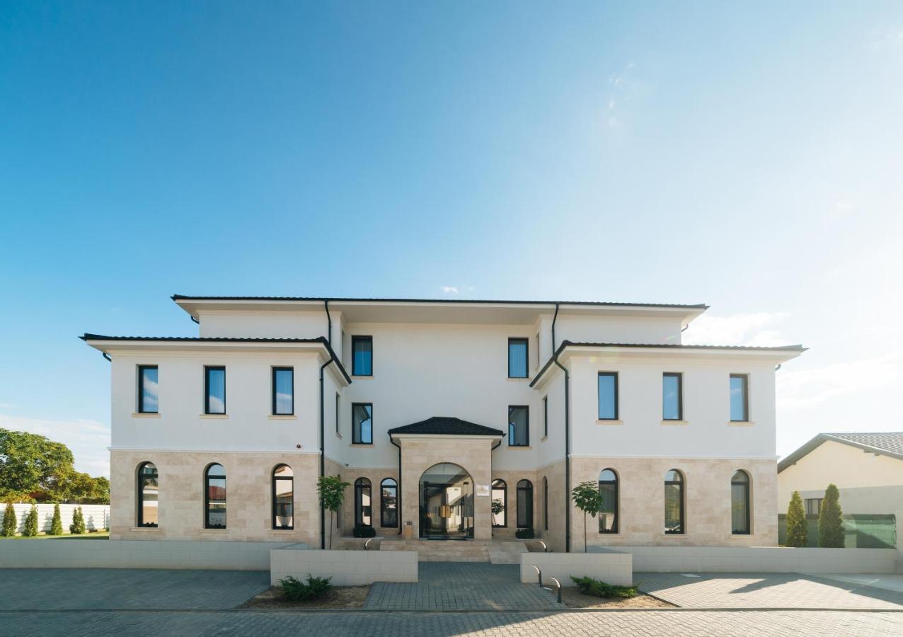 Arn Boutique Hotel Focsani Exterior photo