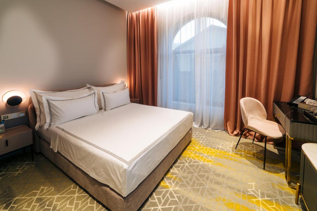 Arn Boutique Hotel Focsani Exterior photo