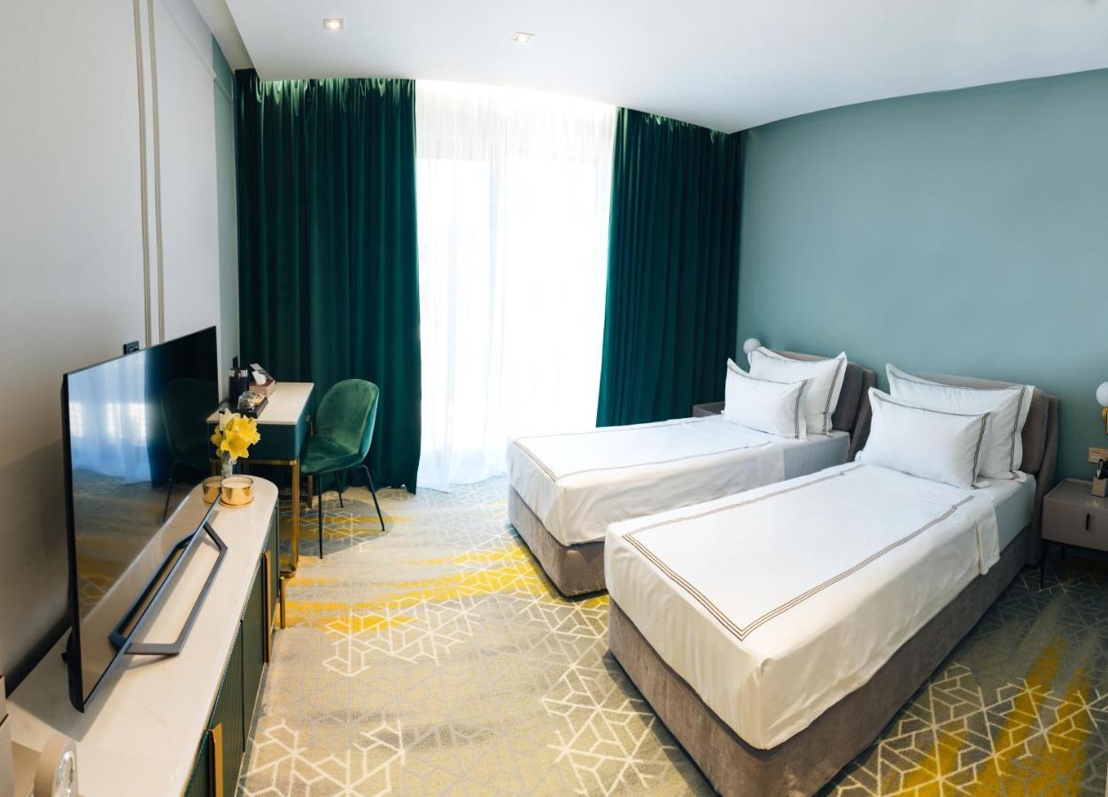 Arn Boutique Hotel Focsani Exterior photo