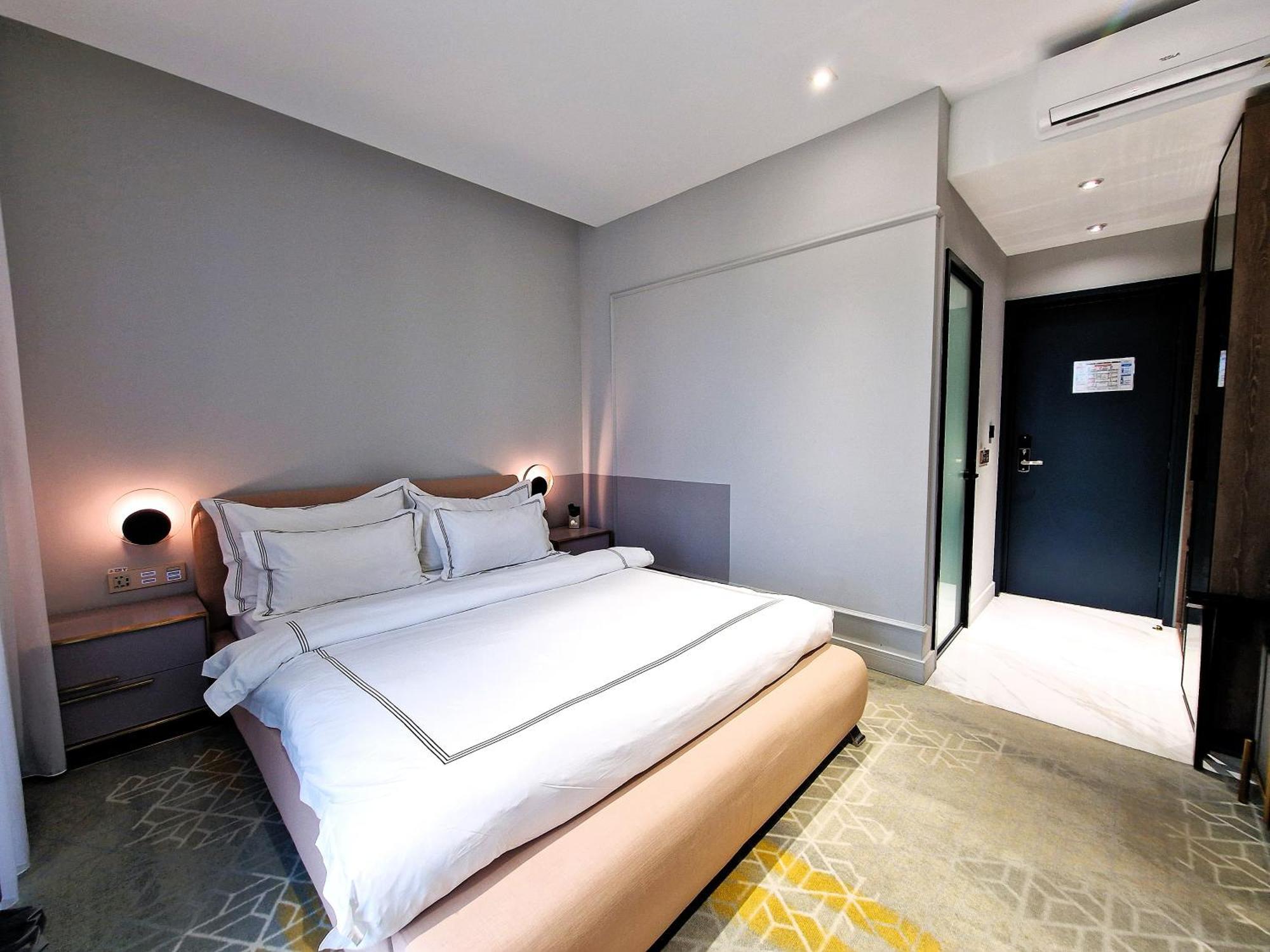 Arn Boutique Hotel Focsani Exterior photo